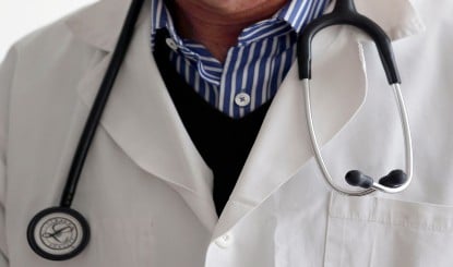Pakistan में Doctors की बड़ी चेतावनी, Salary Hike नहीं तो पूरे KP में कामकाज ठप करेंगे