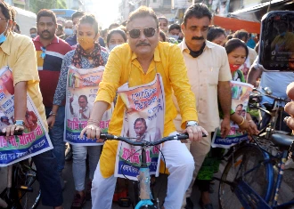 TMC विधायक Madan Mitra पर ED का शिकंजा, Bengal Recruitment Scam में 7 ठिकानों पर ताबड़तोड़ छापेमारी