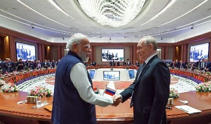 Russia से भारत की तेल दोस्ती गहरी, US की पाबंदी के बावजूद Crude Oil आयात 21% बढ़ा