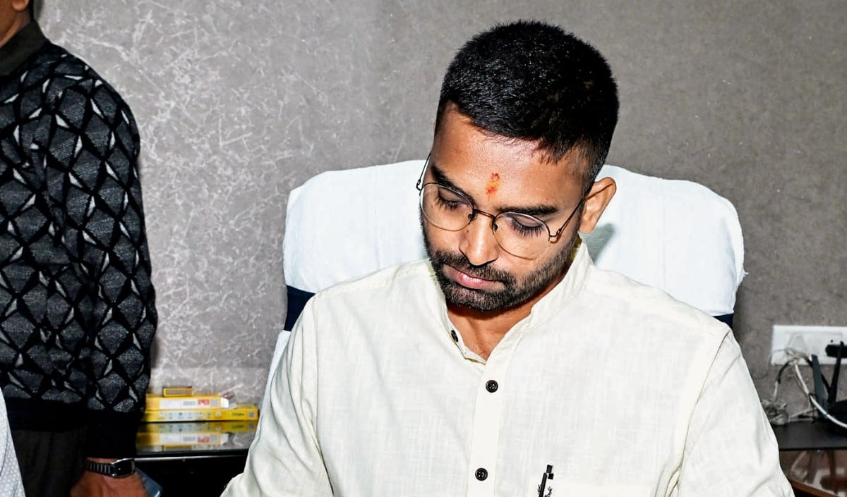 Deepak Prakash का मंत्री पद खतरे में? SC ने Bihar सरकार से पूछा- वैधता क्या है?