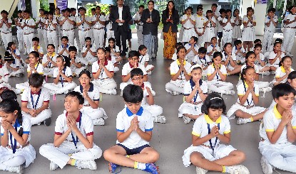 Chhattisgarh Govt Schools में Vedic Mantras अनिवार्य, Congress बोली- यह संविधान के खिलाफ