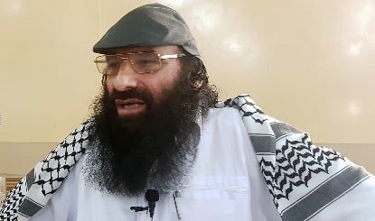 Kashmir में पुलिस ने कर दी Hizbul Mujahideen के चीफ Syed Salahuddin के खिलाफ मुनादी, 14 जुलाई तक पेश नहीं हुआ तो...