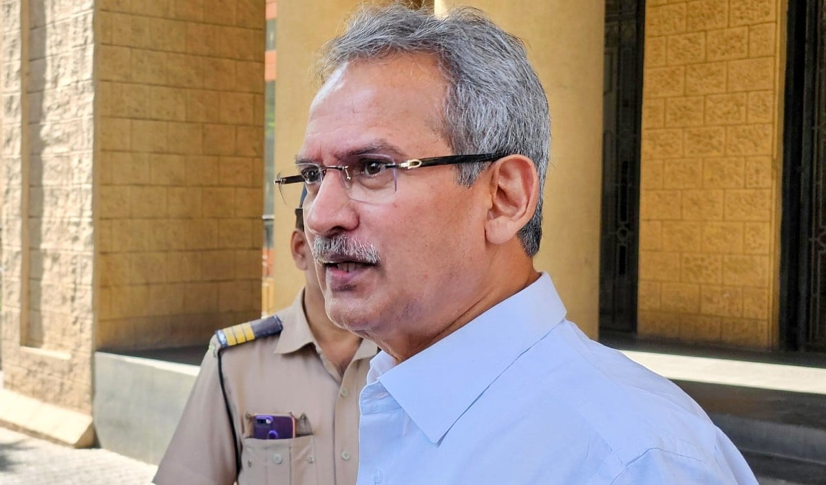UBT सांसदों को तोड़ने की साज़िश! Anil Desai बोले - कोई दबाव नहीं, अफ़वाहें बेबुनियाद