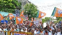 Census से टकराव टालने के लिए BJP का दांव! UP, Goa समेत 4 राज्यों में Early Elections संभव? Census से टकराव टालने के लिए BJP का दांव! UP, Goa समेत 4 राज्यों में Early Elections संभव?