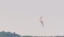 Siberia में आसमान से गिरा Russia का Tu-22M3 बॉम्बर, Live Crash का खौफनाक वीडियो आया सामने