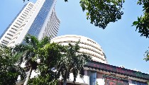 Share Market Opening Today | अमेरिका-ईरान शांति समझौते का कमाल! लगातार दूसरे दिन झूमा शेयर बाजार, सेंसेक्स और निफ्टी में शुरुआती तेजी