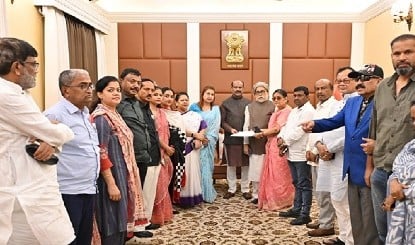 TMC में टूट पर सस्पेंस! Speaker Om Birla लेंगे आखिरी फैसला, दोनों गुटों को भेजा गया नोटिस