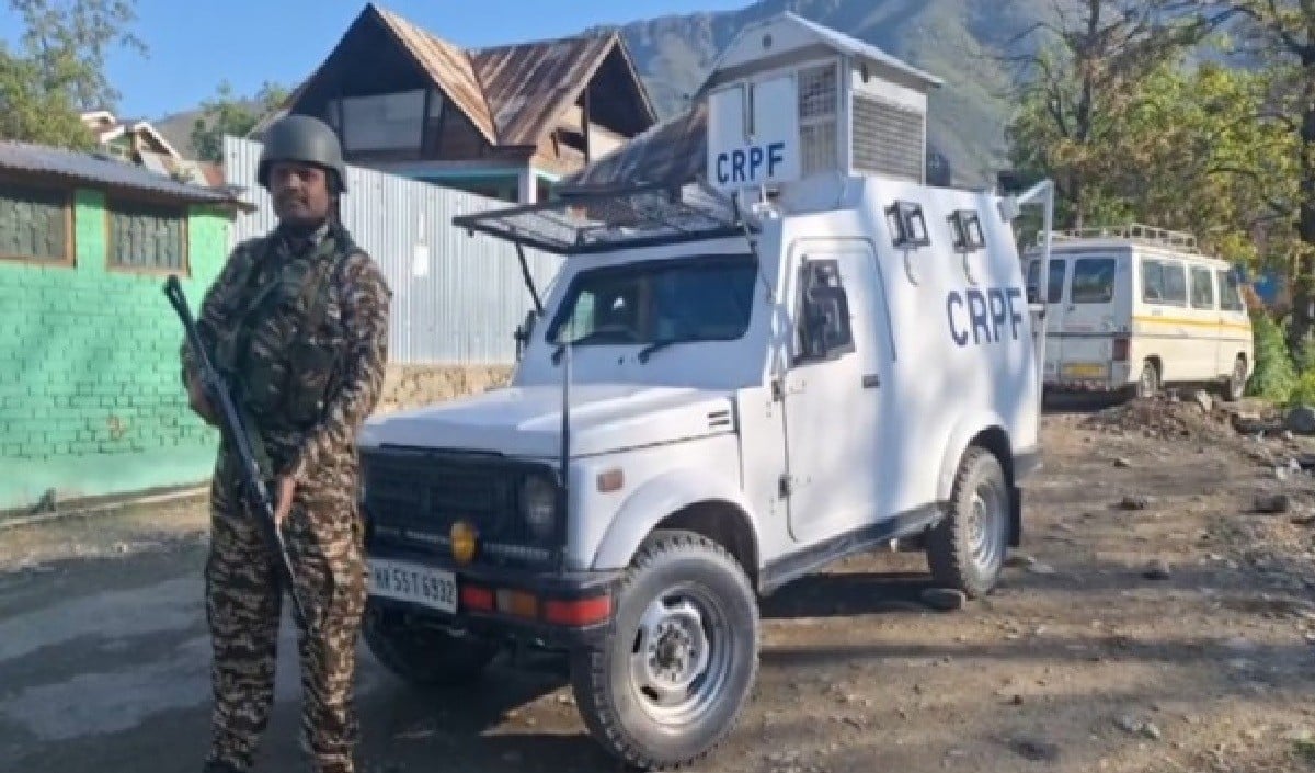 Kashmir के Bandipora में Cloudburst से भारी तबाही, सैलाब में डूबे दर्जनों घर और सैकड़ों एकड़ ज़मीन