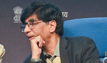 AI Model offline होने से सबक, NITI Aayog के सदस्य अभय करंदीकर बोले- भारत को टेक्नोलॉजी में आत्मनिर्भर बनना ही होगा