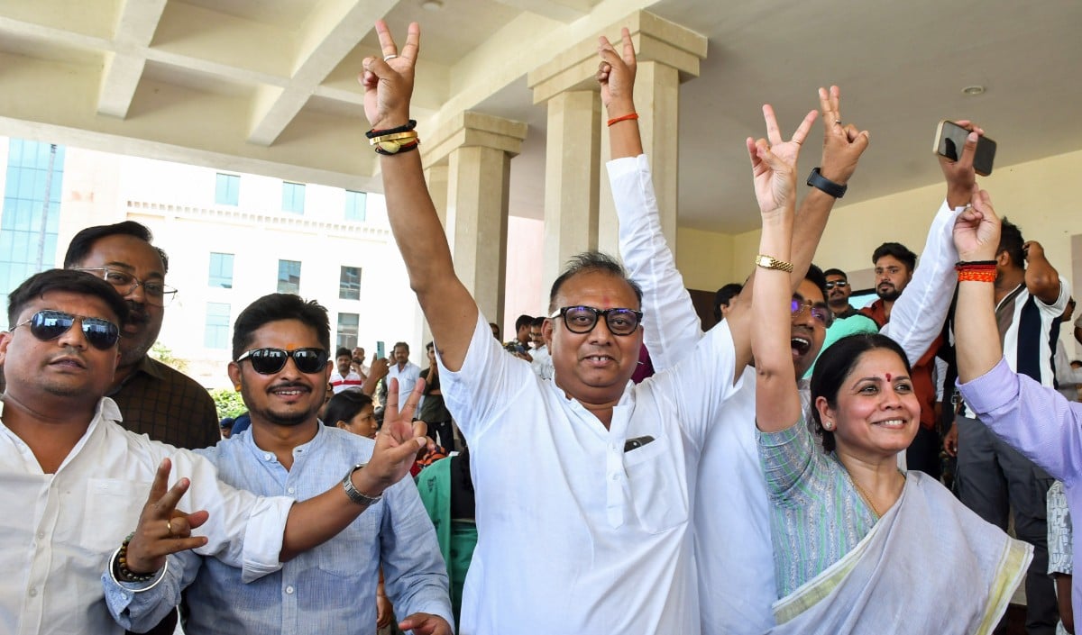 Jharkhand Rajya Sabha Elections: INDIA ब्लॉक बनाम NDA के बीच दिलचस्प जंग, क्या परिमल नथवानी फिर करेंगे कोई बड़ा उलटफेर?