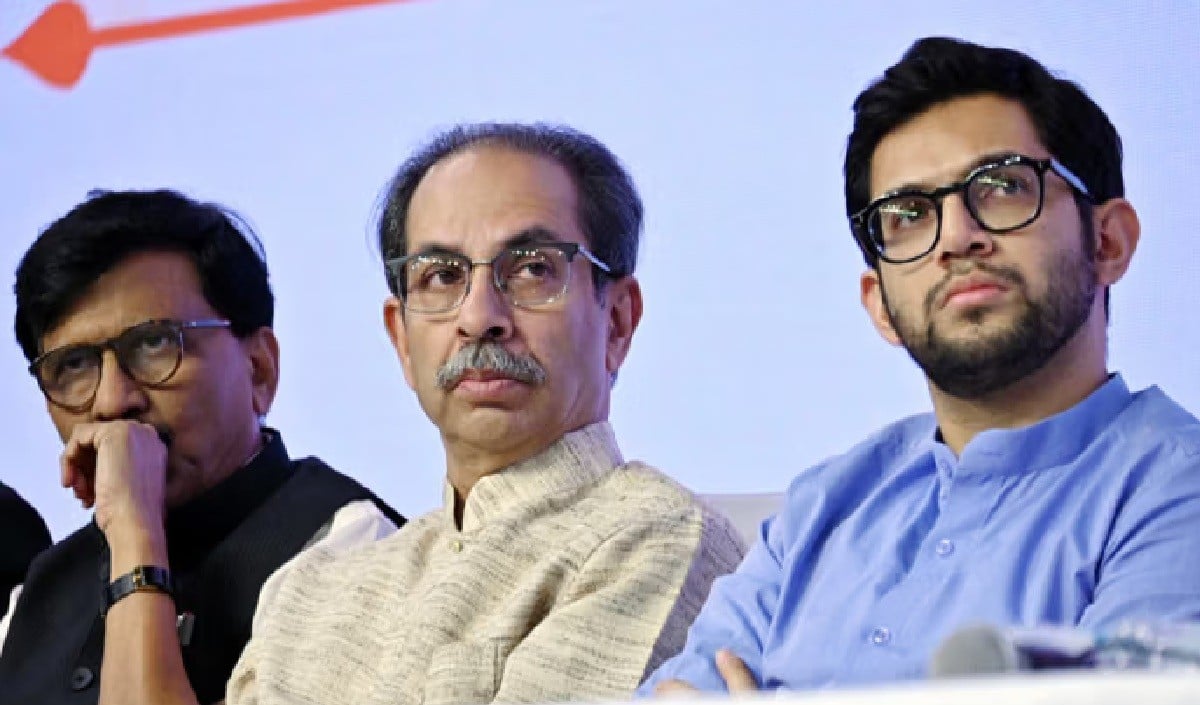 Shiv Sena-UBT Rebellion Updates: लो फाइनल, उद्धव ठाकरे को सबसे बड़ा झटका! संसदीय दल की बैठक में नहीं पहुंचे 9 में से 6 सांसद, टूट पर लगी मुहर