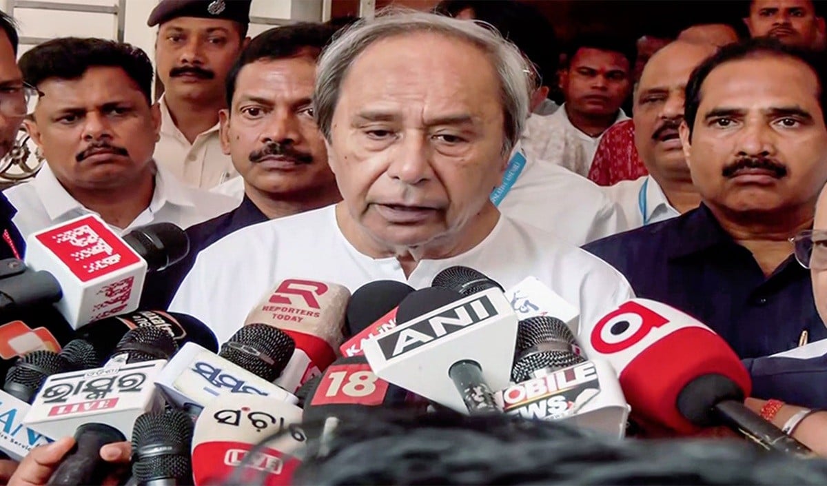 Odisha Pension Crisis: नवीन पटनायक ने CM माझी को घेरा,