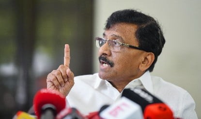 धोखे और चुनौतियों के बावजूद असली Shiv Sena ने 60 साल पूरे किए: Sanjay Raut का दावा