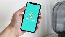 WhatsApp ला रहा गजब का प्राइवेसी फीचर! पढ़ते ही गायब हो जाएगा आपका टेक्स्ट मैसेज WhatsApp ला रहा गजब का प्राइवेसी फीचर! पढ़ते ही गायब हो जाएगा आपका टेक्स्ट मैसेज