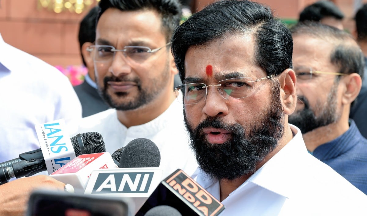 Eknath Shinde ने Uddhav से सुलह की अटकलों को नकारा, Abdul Sattar के बयान से Mahayuti में दरार?
