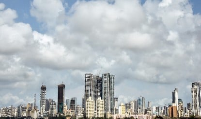 Monsoon Delay: बंगाल की खाड़ी का Cyclone बना विलेन, Kerala में क्यों कमजोर पड़ रही हवाएँ?