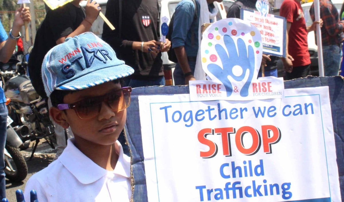 Child Trafficking Delhi | दिल्ली पुलिस ने किया अंतरराज्यीय बच्चा चोर गिरोह का भंडाफोड़, 30 से अधिक शिशुओं को बेचने का खुलासा