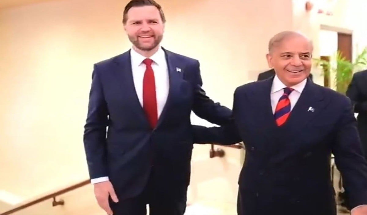US-Iran डील पर अमेरिका ने पाकिस्तान को दिखाया आईना, JD Vance बोले- वहां प्रेस फ्रीडम कहां है?