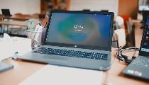 नया Laptop लेने के बाद सबसे पहले क्या करें? जानिए एक्सपर्ट्स की जरूरी सलाह नया Laptop लेने के बाद सबसे पहले क्या करें? जानिए एक्सपर्ट्स की जरूरी सलाह
