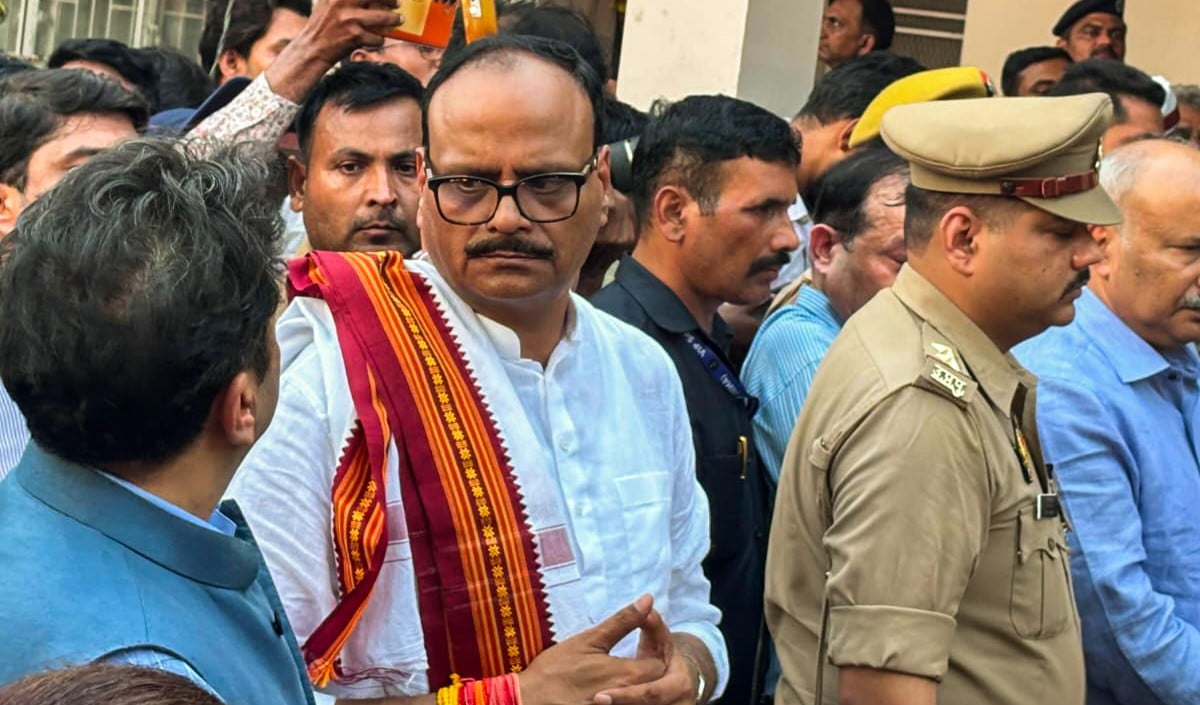 Lucknow Fire: डिप्टी CM Brajesh Pathak बोले, किसी को बख्शा नहीं जाएगा, 4 गिरफ्तार
