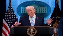 Donald Trump का बड़ा ऐलान, Strait of Hormuz से निकला रिकॉर्ड तेल, दुनिया हुई ज्यादा महफूज़