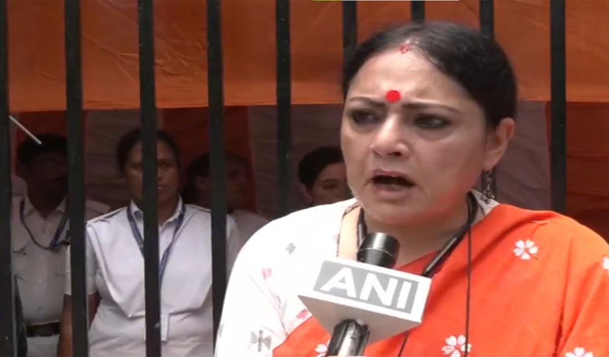 Kolkata हादसे के बाद सरकार का बड़ा Action, मंत्री बोलीं- सभी Construction का होगा Audit, दोषी बख्शे नहीं जाएंगे