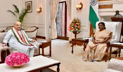 PM Modi के बाद अब Amit Shah राष्ट्रपति भवन पहुंचे, Cabinet Reshuffle पर फाइनल मुहर लगने की अटकलें!