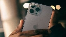 iPhone चोरी होते ही खुद हो जाएगा लॉक! Apple ला रहा है स्मार्ट Anti-Theft फीचर