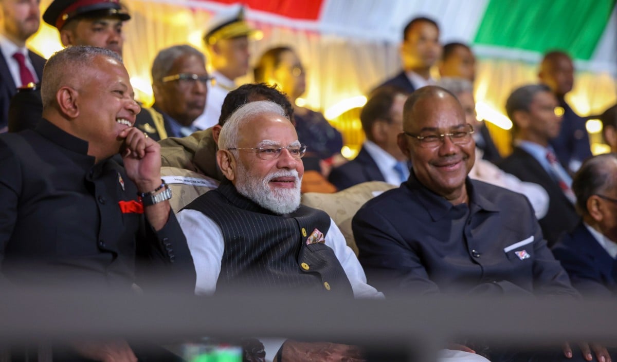 PM Modi Victoria Seychelles Visit | हिंद महासागर में भारत का बढ़ता दबदबा! रणनीतिक मोर्चे पर दुनिया मान रही लोहा, प्रधानमंत्री मोदी का संदेश