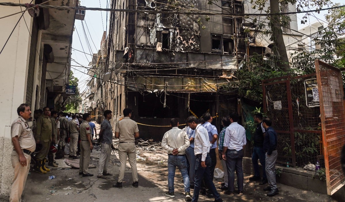 Malviya Nagar Fire पर Mayor सख्त! तीन दिन में मांगी जांच रिपोर्ट, लापरवाही पर होगी कार्रवाई