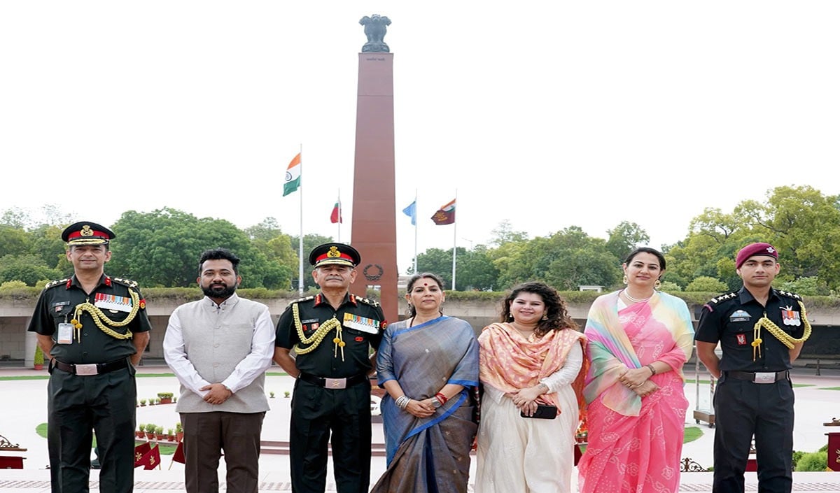 General Upendra Dwivedi ने General Dhiraj Seth को सौंपी Indian Army की कमान, जाते जाते कह गये बहुत बड़ी बात