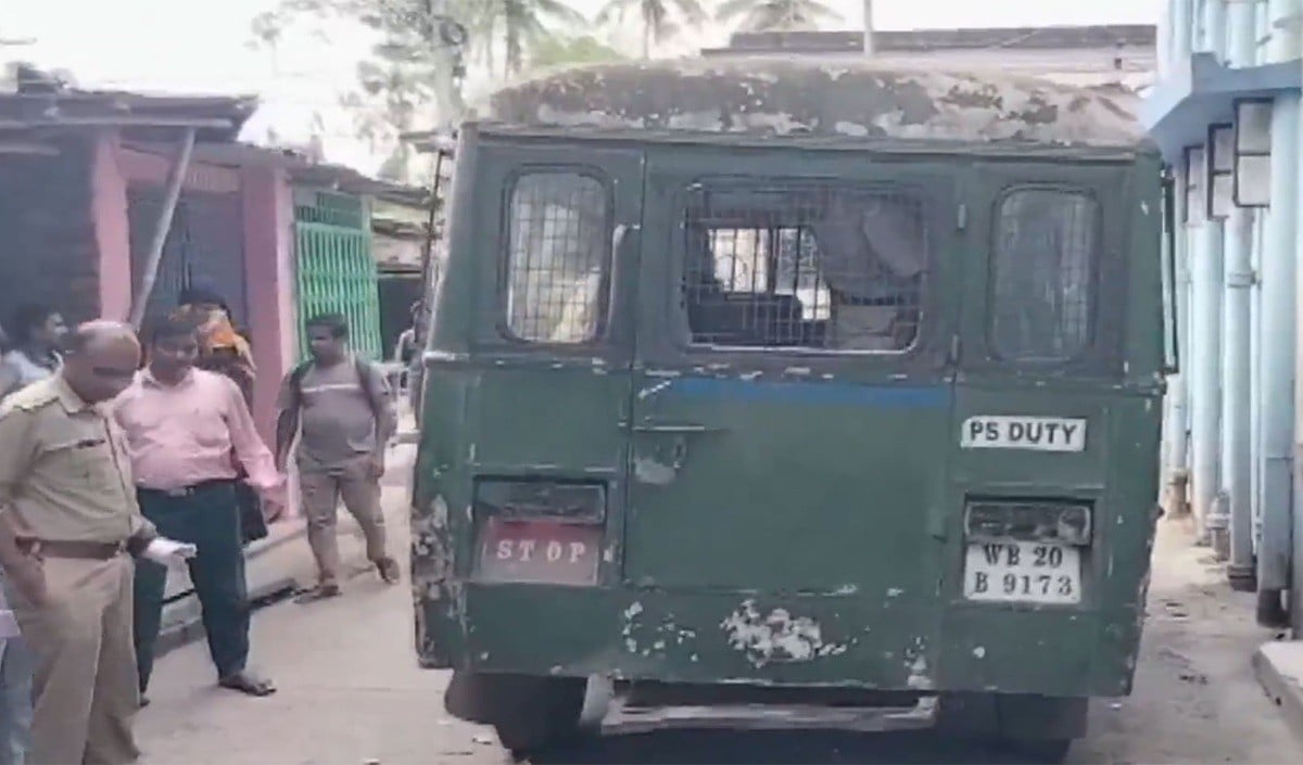 Kolkata में TMC पर कानूनी शिकंजा, उगाही के आरोप में एक और पार्षद Arrest, पार्टी में हड़कंप