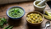 Summer Diet: भीषण लू से बचाएगी कैरी या पुदीना? जानें कौन सी चटनी है असली Hero