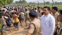 Bengal में अब नहीं बचेगा कोई घुसपैठिया, Suvendu Adhikari सरकार ने Bangladeshi Infiltrators के खिलाफ छेड़ दिया आर-पार का अभियान Bengal में अब नहीं बचेगा कोई घुसपैठिया, Suvendu Adhikari सरकार ने Bangladeshi Infiltrators के खिलाफ छेड़ दिया आर-पार का अभियान