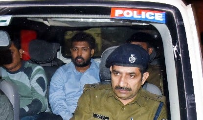 Patna Coaching Firing Controversy | मशहूर शिक्षक Khan Sir को कोर्ट से बड़ी राहत, गिरफ्तारी पर लगी अंतरिम रोक