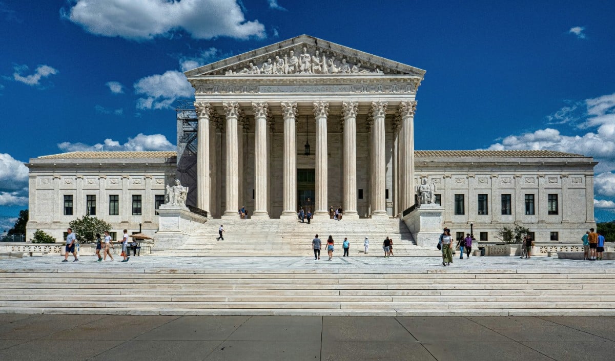 US Supreme Court का ऐतिहासिक फैसला, Donald Trump की इमिग्रेशन नीति खारिज, जन्म से नागरिकता का अधिकार कायम।