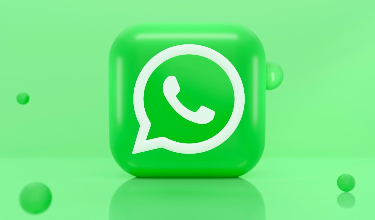 WhatsApp WhatsApp