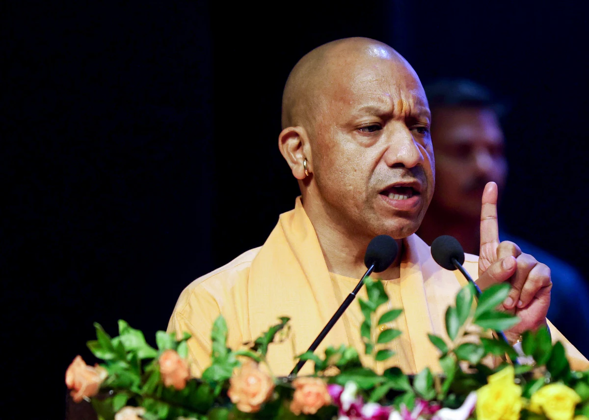 UP में Yogi सरकार का बड़ा फैसला, जिला पंचायत अध्यक्ष अब Administrator बनकर संभालेंगे काम