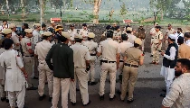 Delhi Police की बड़ी कामयाबी, Lawrence Bishnoi गैंग के 3 Shooters गिरफ्तार, राजधानी दहलाने की थी साजिश Delhi Police की बड़ी कामयाबी, Lawrence Bishnoi गैंग के 3 Shooters गिरफ्तार, राजधानी दहलाने की थी साजिश