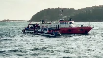 Vietnam में कैसे डूबी भारतीय Tourists की नाव? ऊंची लहर बनी वजह या कप्तान की बड़ी चूक? Vietnam में कैसे डूबी भारतीय Tourists की नाव? ऊंची लहर बनी वजह या कप्तान की बड़ी चूक?
