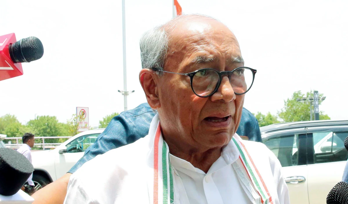 Ram Mandir चंदा विवाद पर Digvijaya Singh का सवाल: चंपत राय को क्यों बचा रहे PM Modi?