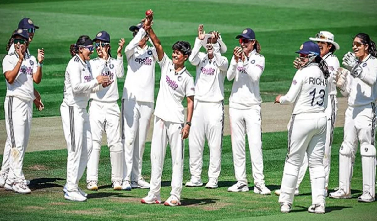 Lord’s में Team India Women का दबदबा, England को 270 रन से हराकर रचा इतिहास! Lord’s में Team India Women का दबदबा, England को 270 रन से हराकर रचा इतिहास!