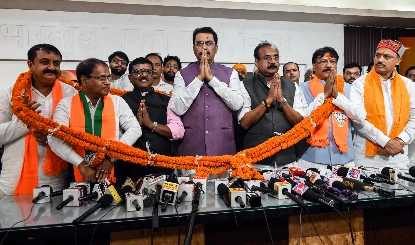 जन सुराज पार्टी को बड़ा झटका, KC Sinha और Bittu Singh समेत कई नेता BJP में शामिल