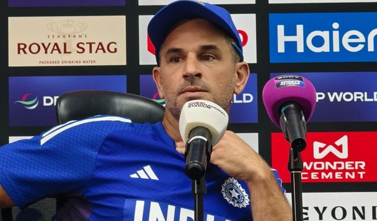England Series के बाद Indian Team का साथ छोड़ेंगे Ryan Ten Doeschate, कम Travel और परिवार को देना चाहते हैं वक्त England Series के बाद Indian Team का साथ छोड़ेंगे Ryan Ten Doeschate, कम Travel और परिवार को देना चाहते हैं वक्त