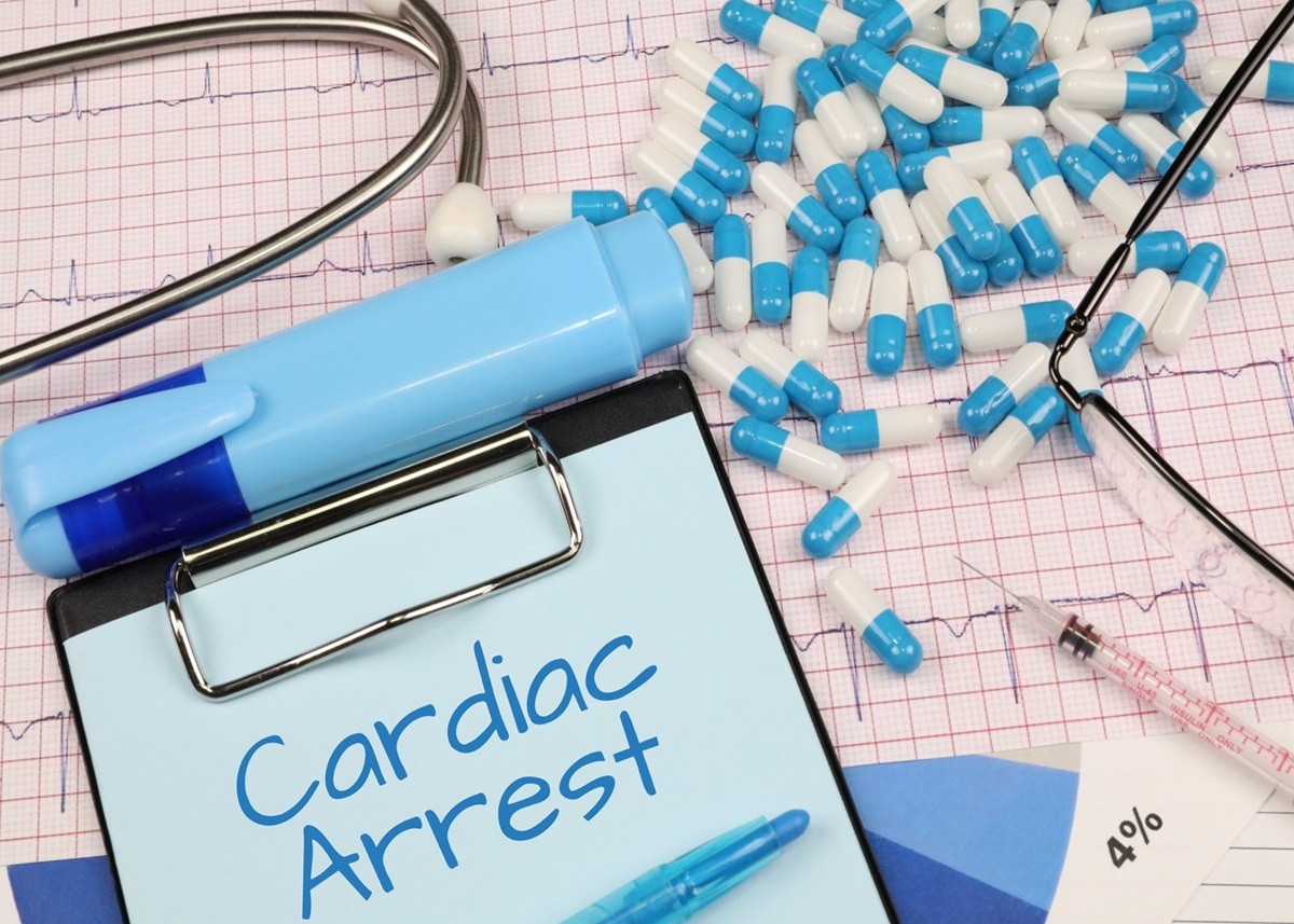 Health Tips: घंटों लगातार बैठने से बचें, हर घंटे 5-Minute Break से कम होगा Heart Attack और मोटापे का खतरा