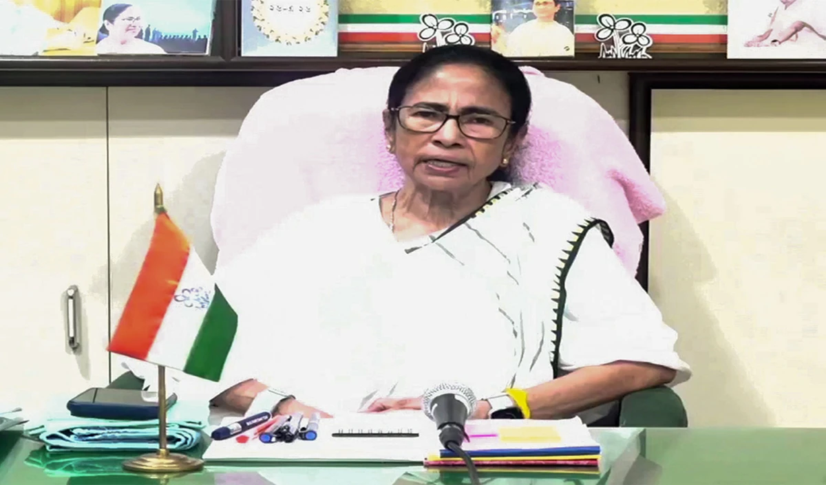 Mamata Banerjee का केंद्र पर प्रहार, Sonam Wangchuk के बहाने कहा - Democracy में बातचीत ही एकमात्र रास्ता
