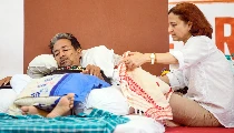 सफदरजंग अस्पताल पर भरोसा नहीं, हाई कोर्ट पहुंचीं सोनम वांगचुक की पत्नी, कहीं और शिफ्ट करने की मांग सफदरजंग अस्पताल पर भरोसा नहीं, हाई कोर्ट पहुंचीं सोनम वांगचुक की पत्नी, कहीं और शिफ्ट करने की मांग