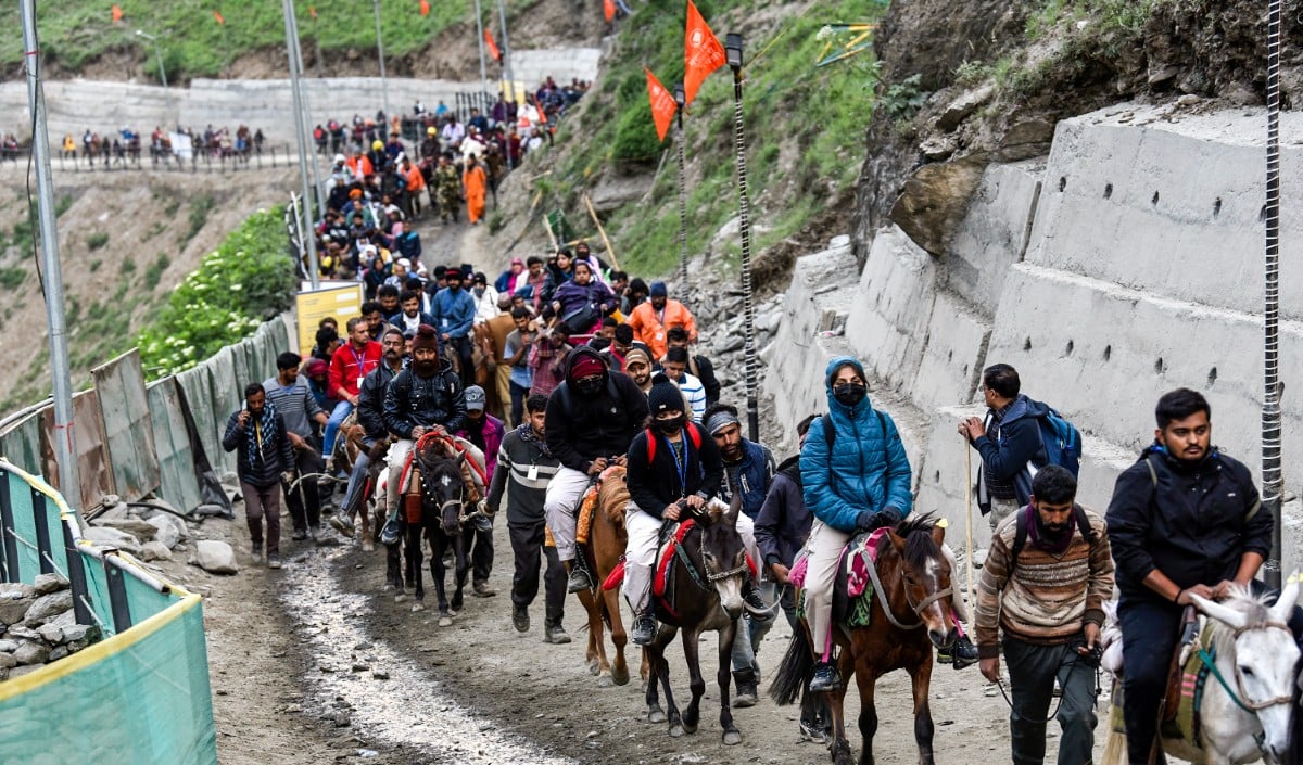 Amarnath Yatra 2026 | अमरनाथ यात्रा शुरू, जानें रजिस्ट्रेशन कैसे करें, कौन सा रास्ता चुनें और साथ क्या ले जाएं