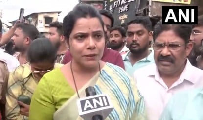 Mumbai Manhole Death:  मेयर का BMC पर फूटा गुस्सा, BMC कमिश्नर ने 4 अफसर सस्पेंड किए