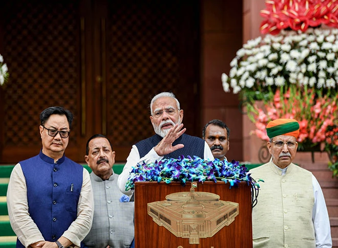 संसद का मानसून सत्र शुरू संसद का मानसून सत्र शुरू